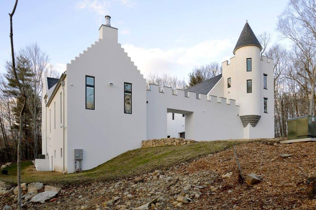 Castlehouse3 uai